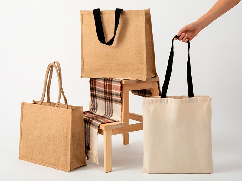 tote bag canves bag or jute bag